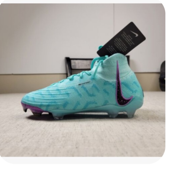Nike Shoes - Nike Phantom Luna FG Cleat Men’s 4.5 Women’s 6